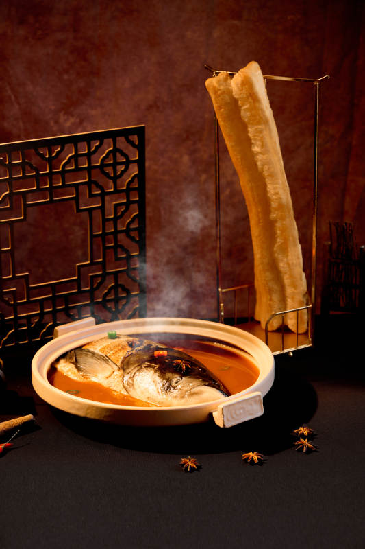 鱼头汤配油条图片