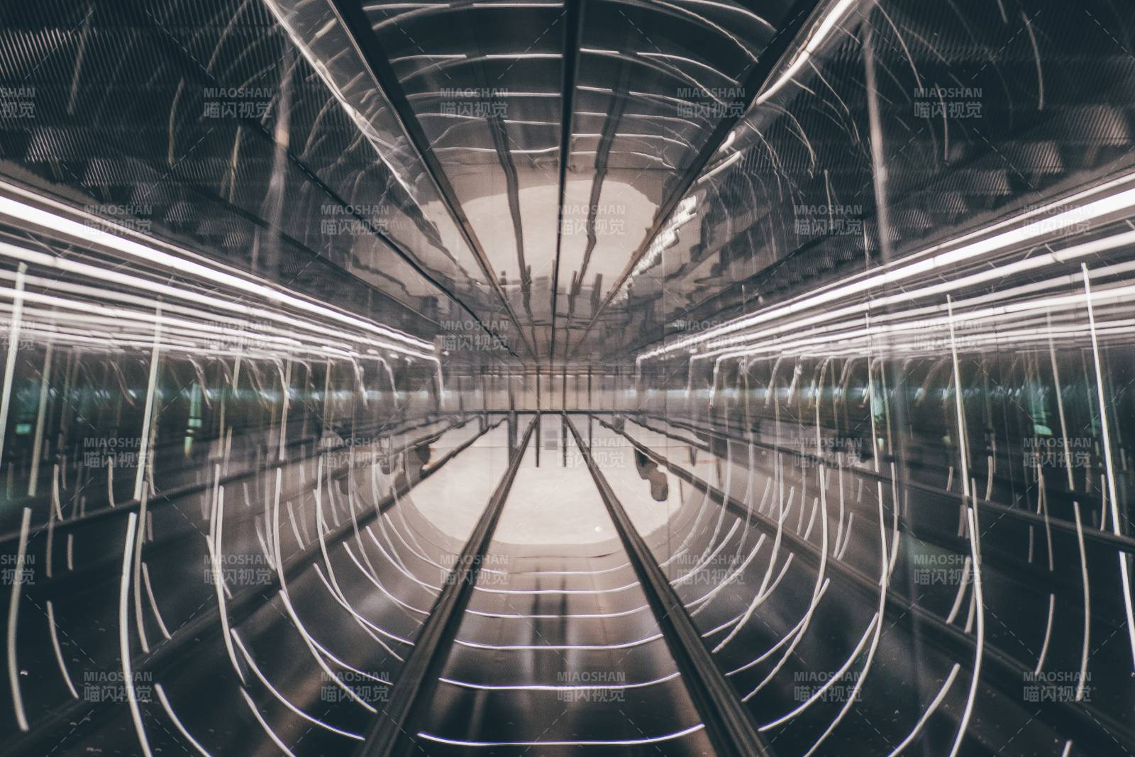 未来科技隧道光影效果图片