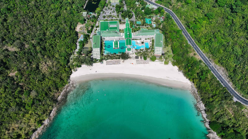 海滨度假村鸟瞰图图片