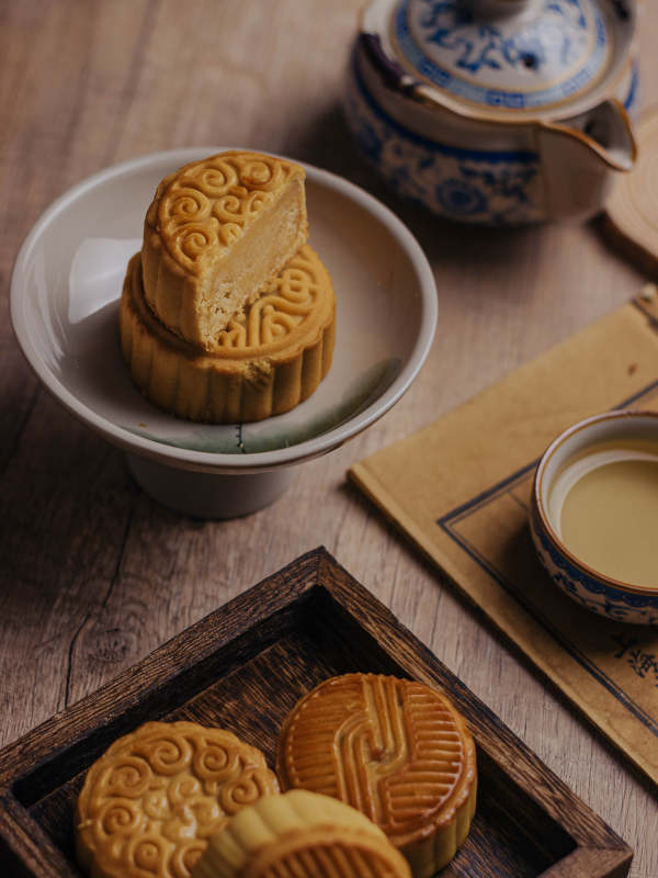 中秋月饼与茶点雅韵图片