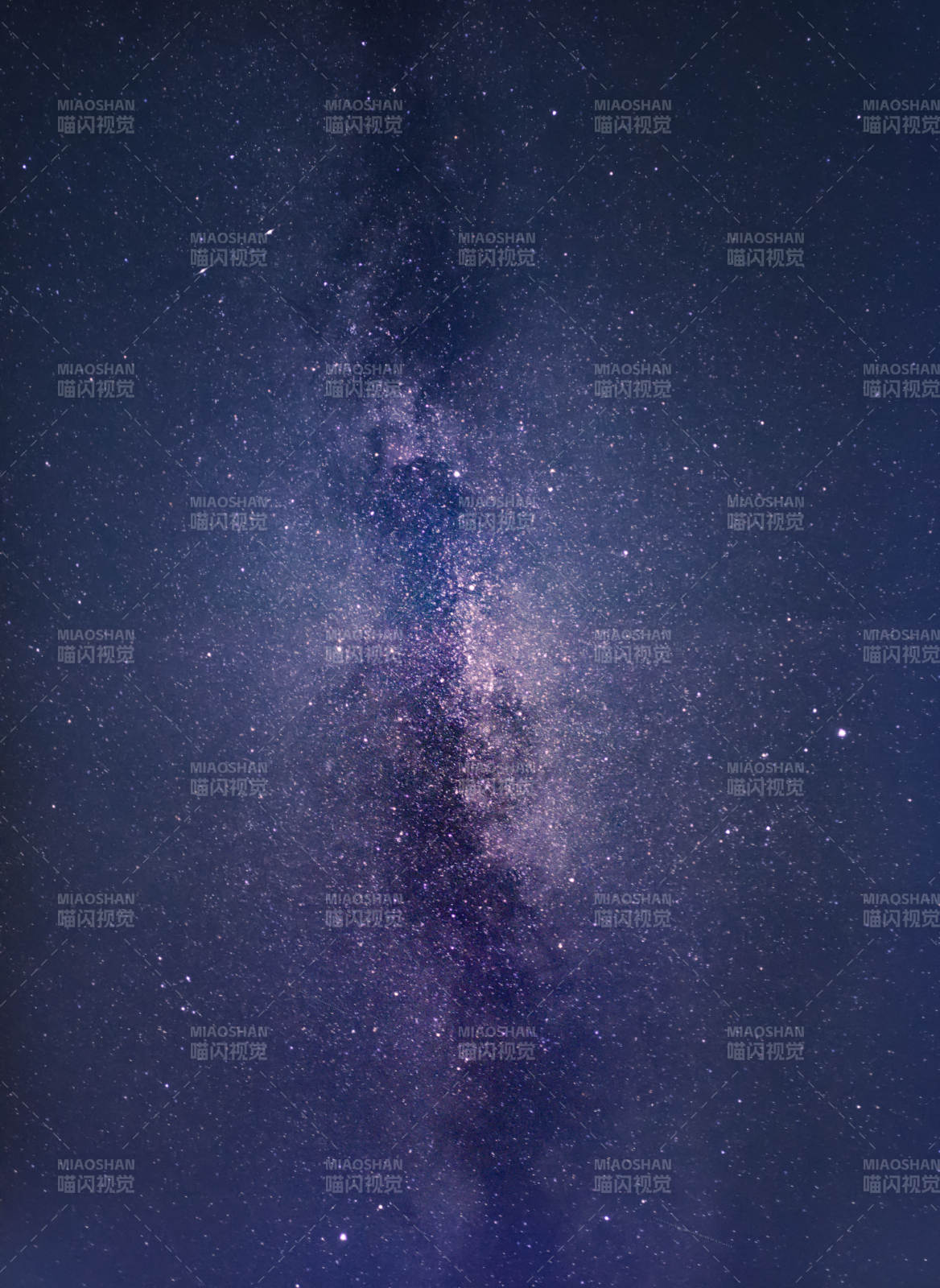 银河璀璨夜空图图片