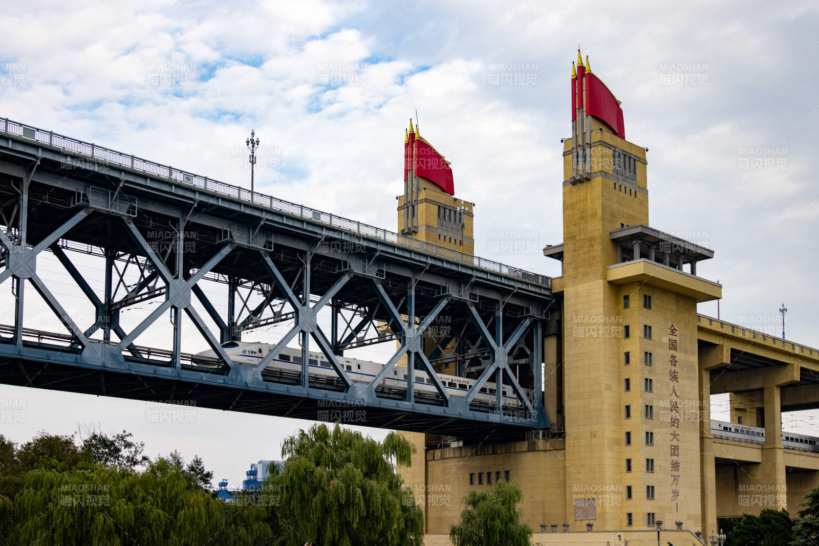 南京长江大桥风光图片