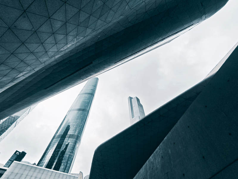 现代都市的建筑仰拍视角图片