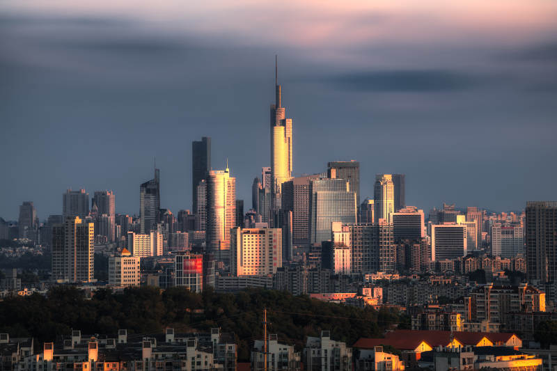 南京城市天际线黄昏时分图片