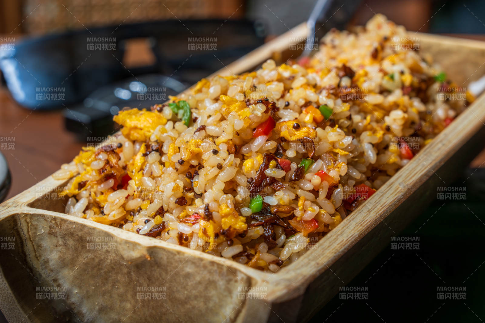 云南松茸菌云腿炒饭图片