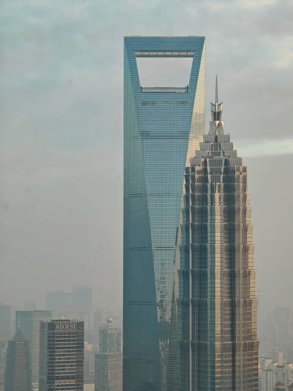 上海双塔摩天大楼图片