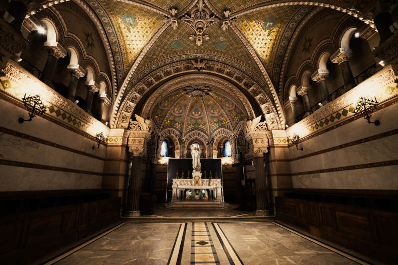 英国华丽教堂内部景象图片