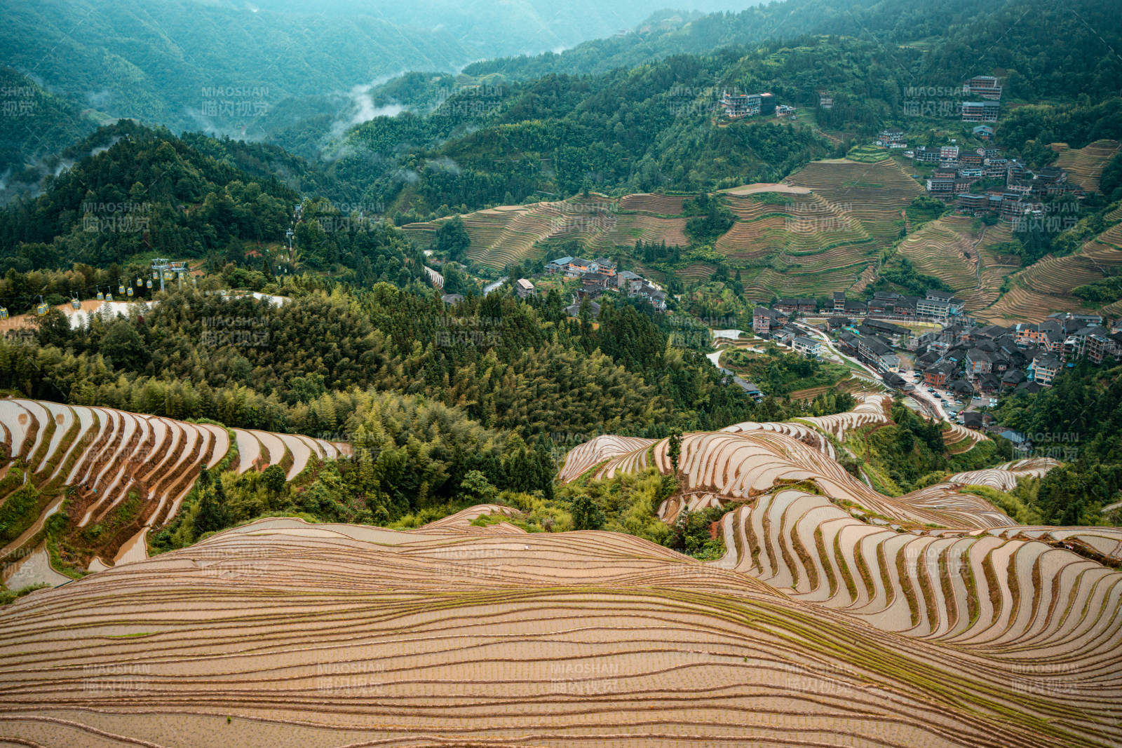 梯田风光 山间画卷-桂林龙脊梯田图片