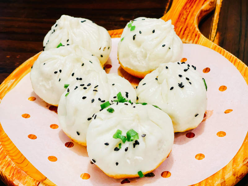 芝麻葱花包子图片