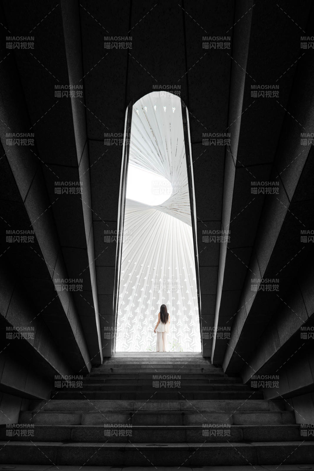 重庆光环购物公园光之阶梯 心灵归处图片