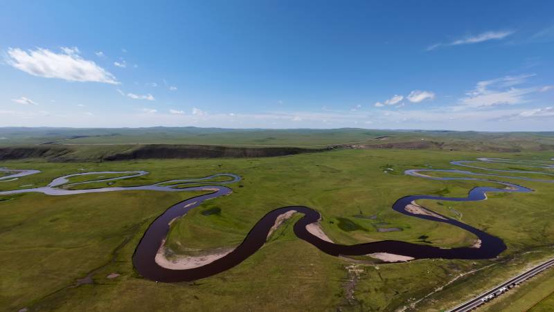 俯瞰呼伦贝尔莫日格勒河图片