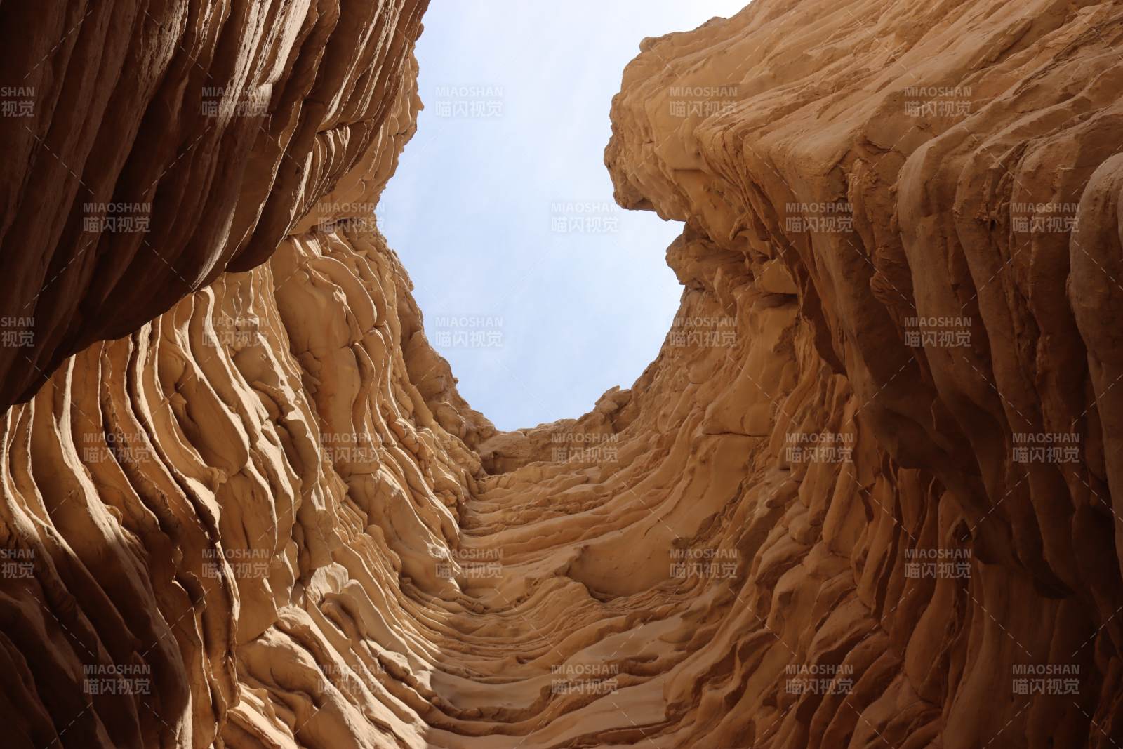 哈密大海道通天洞图片
