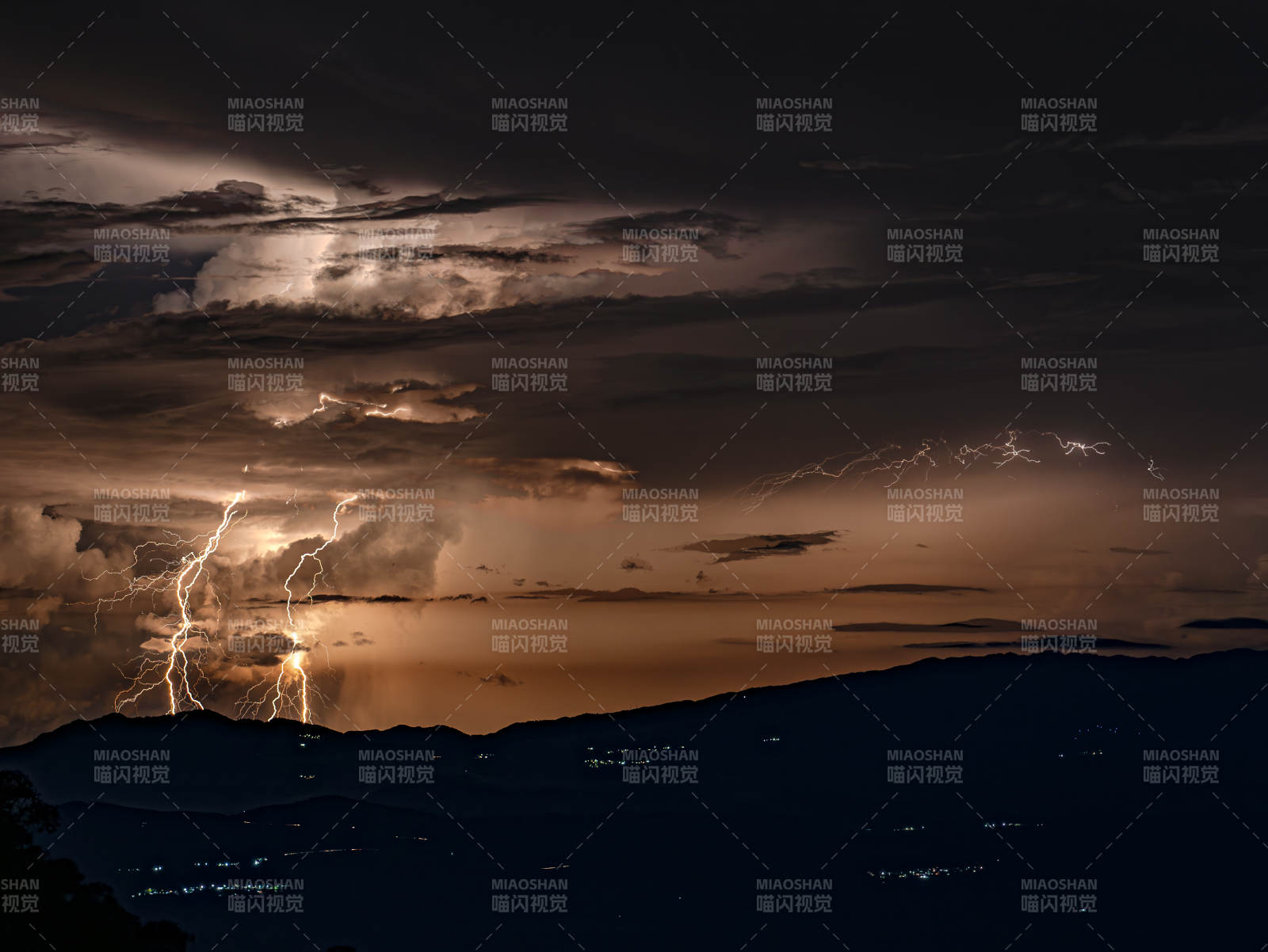 夜空闪电 震撼人心图片