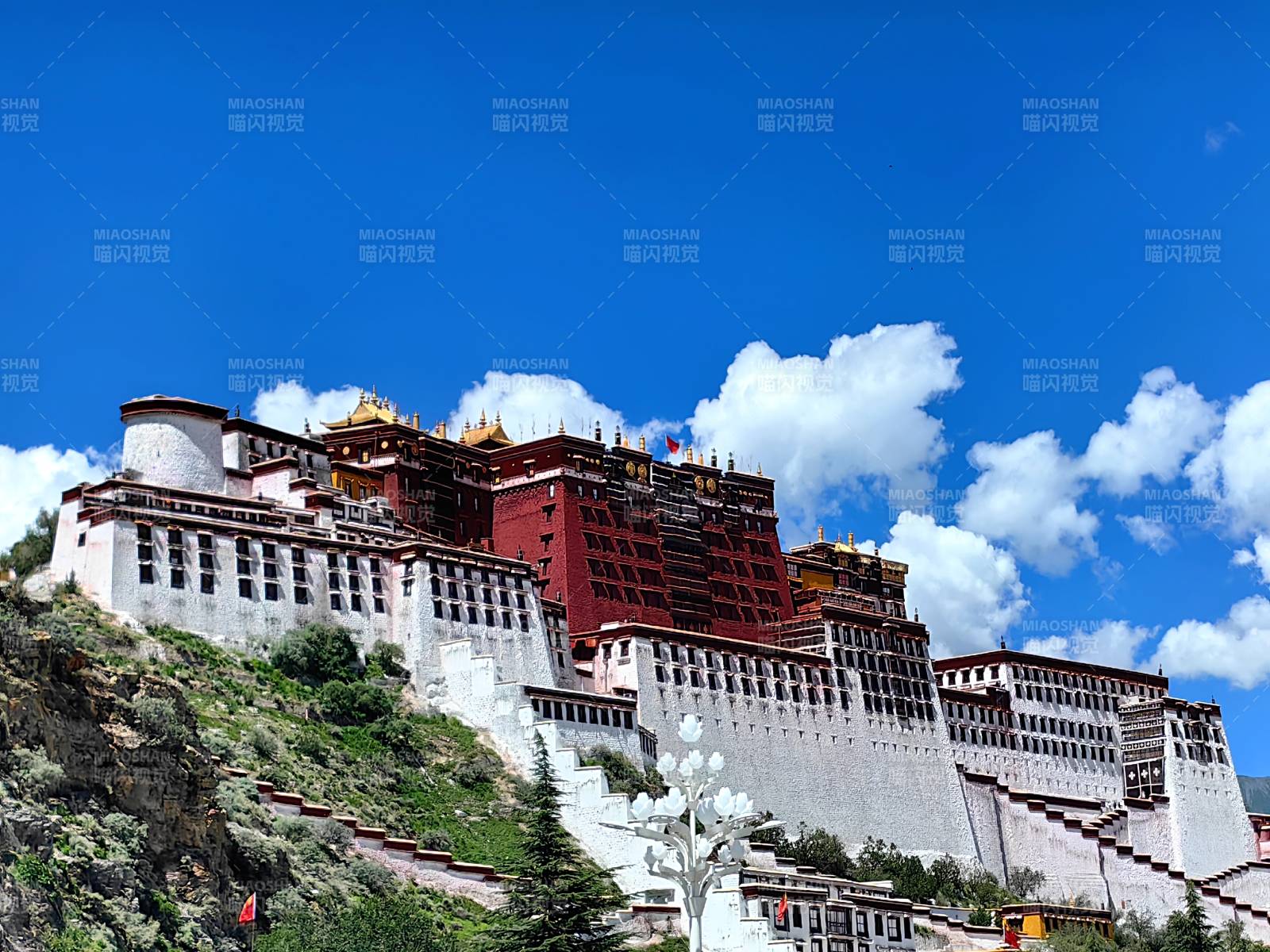 布达拉宫 高原上的明珠图片