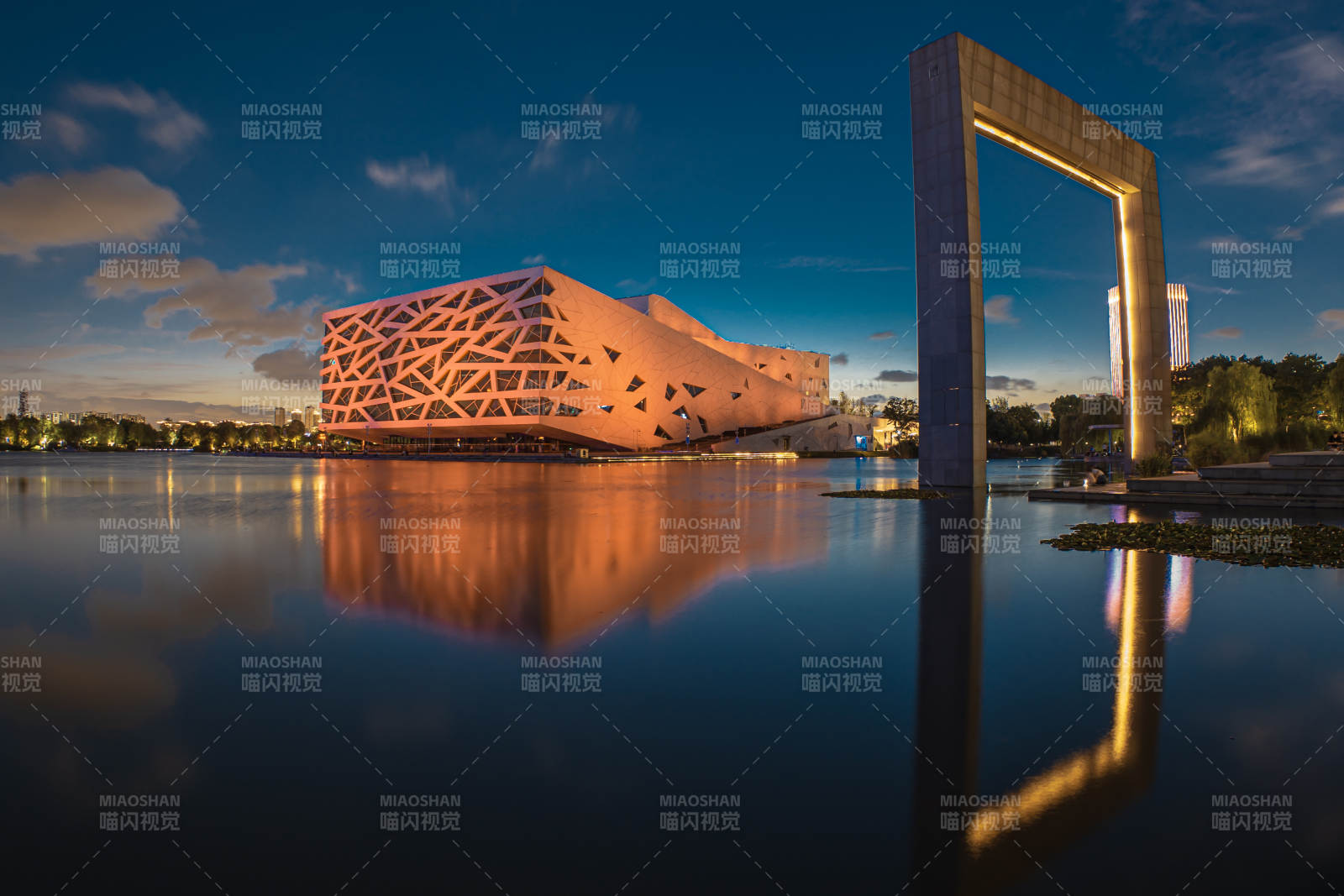 杭州余杭大剧院图片