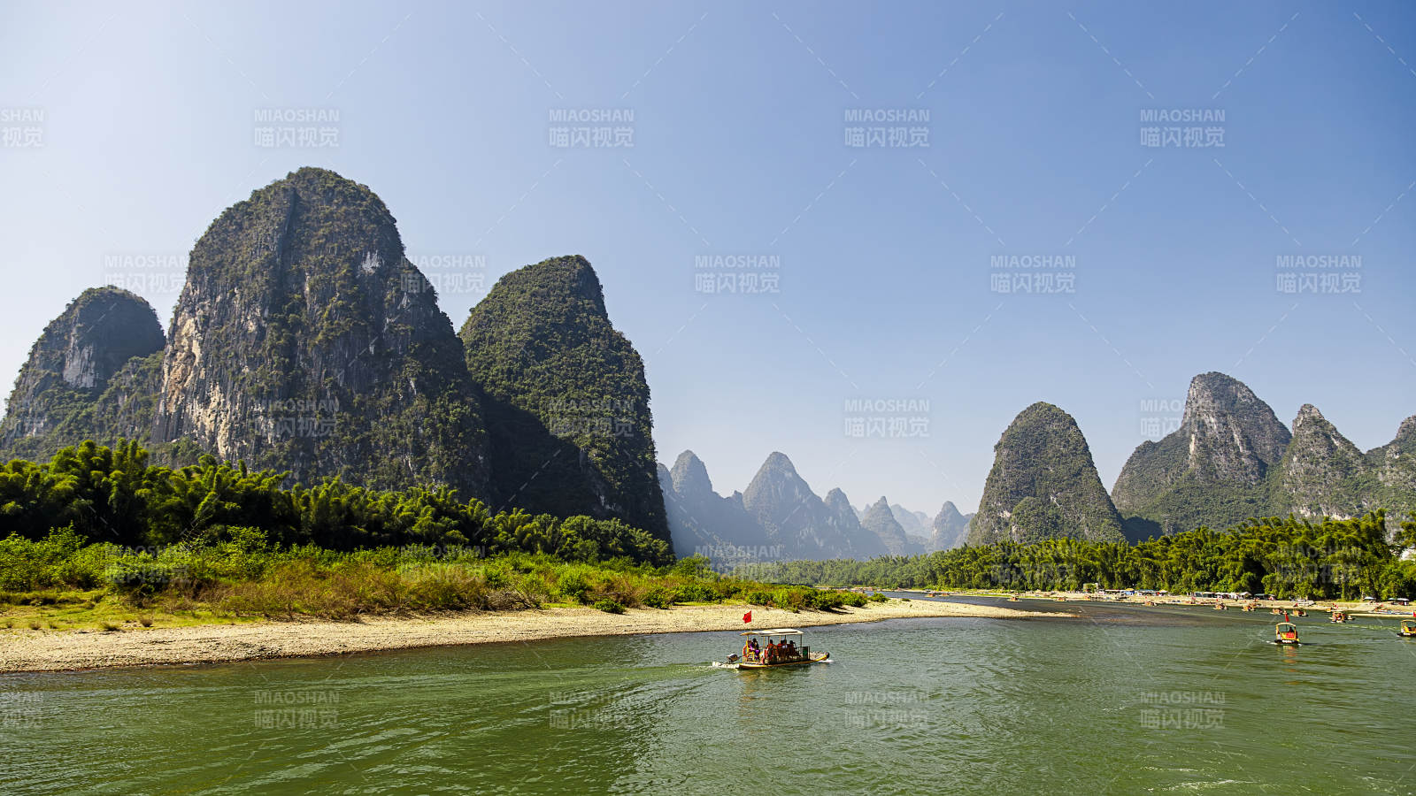 漓江竹筏 山水画卷图片