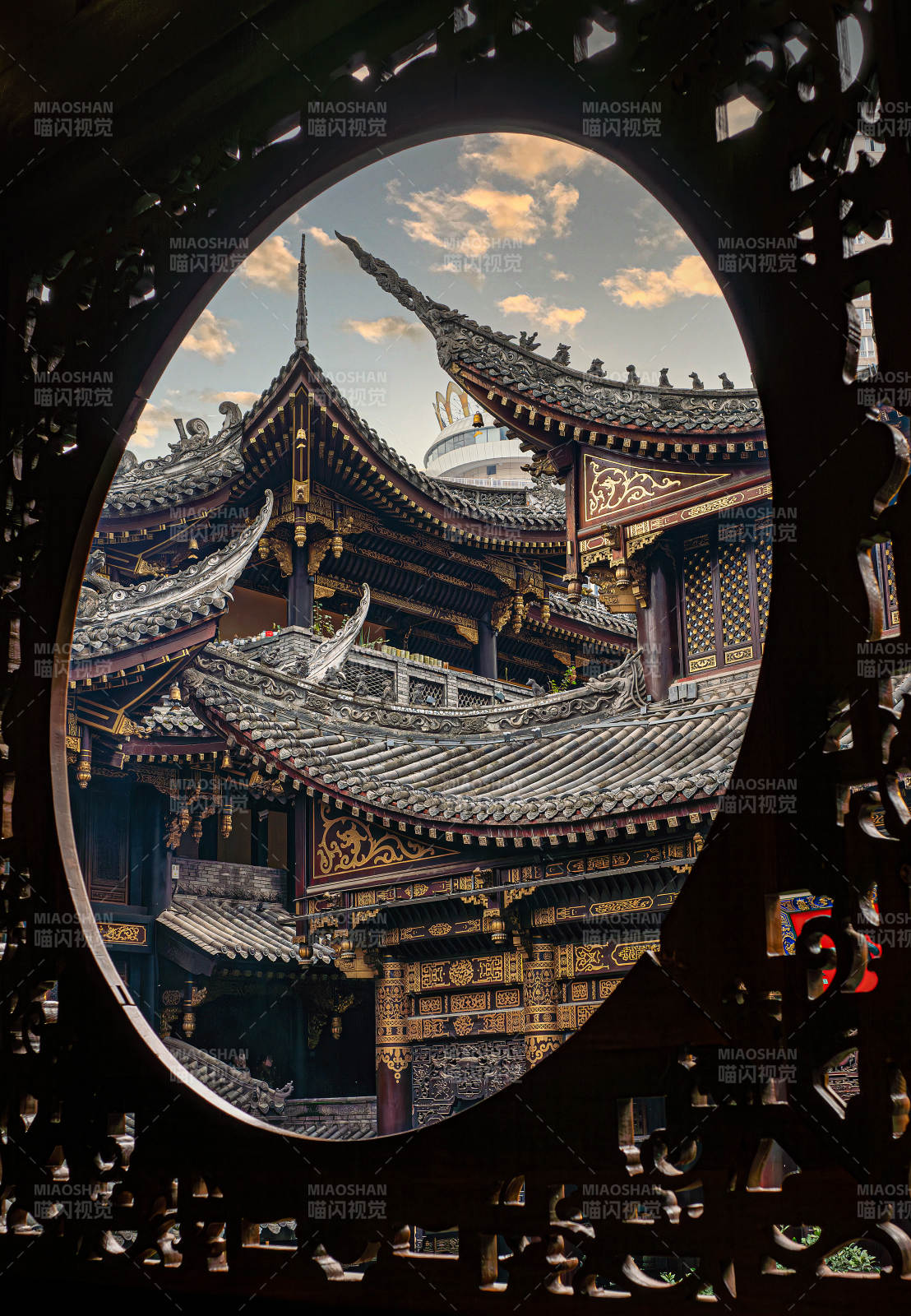 重庆罗汉寺古建筑的精致与宏伟图片