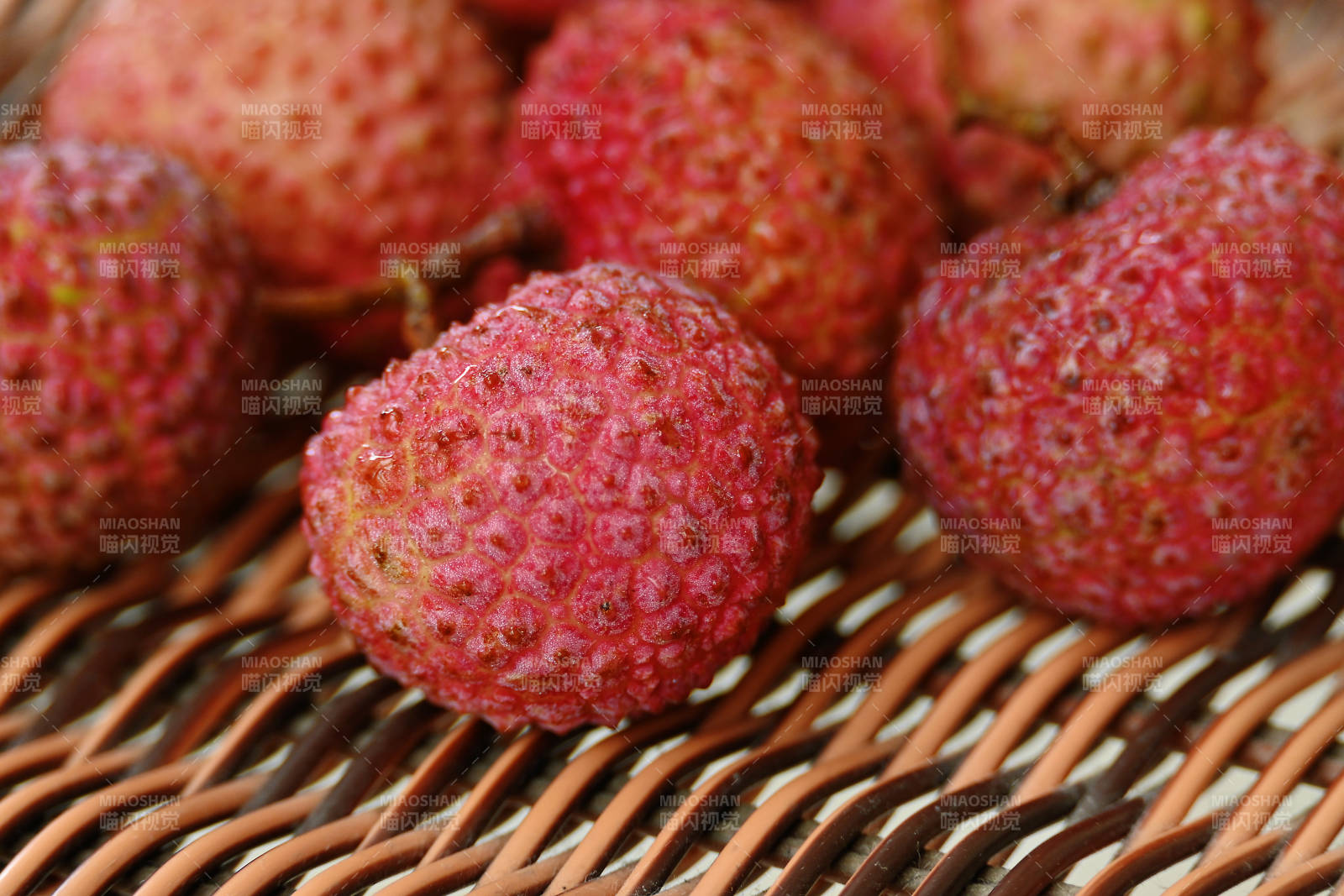 新鲜荔枝特写图片