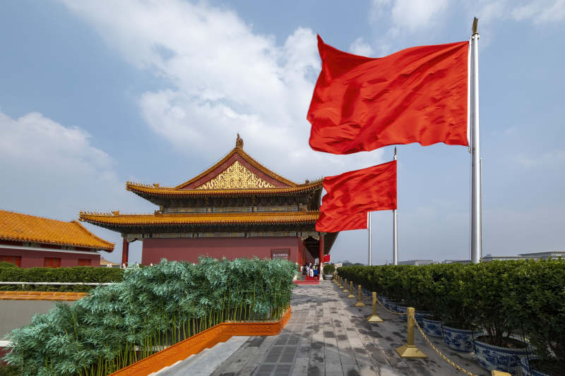 天安门红墙与红旗图片