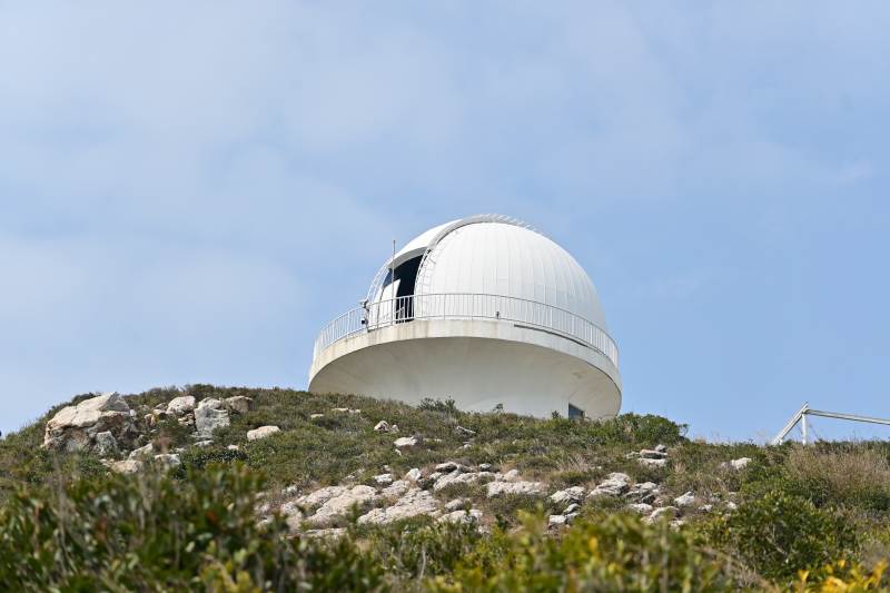 山顶天文台观测穹顶-深圳天文台图片