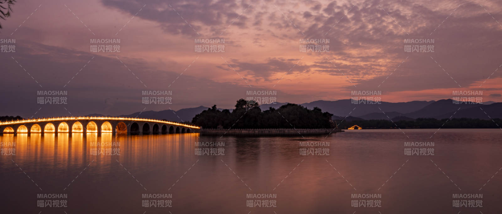 颐和园十七孔桥晚霞图片