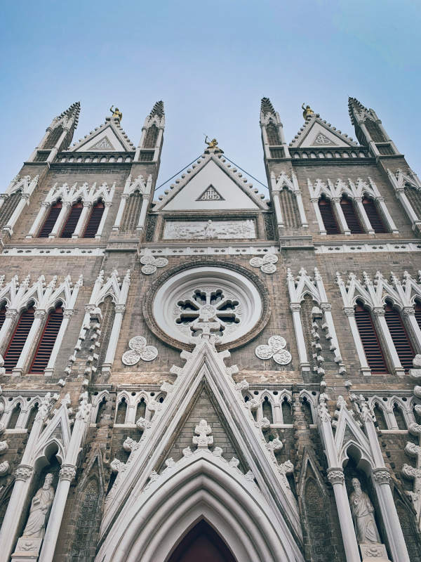 西什库教堂哥特式宏伟外观图片