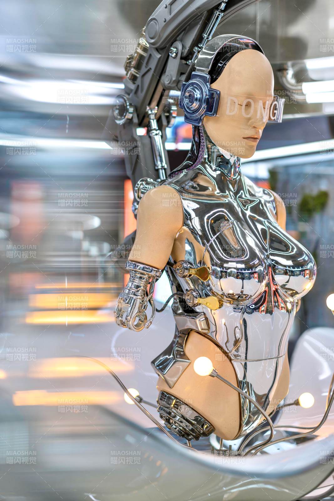 未来科技感机器人展示图片