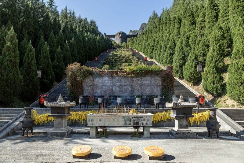 中国湖北神农架神农坛风景区神农圣像图片