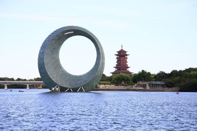 厦门市集美区园博苑月光图片