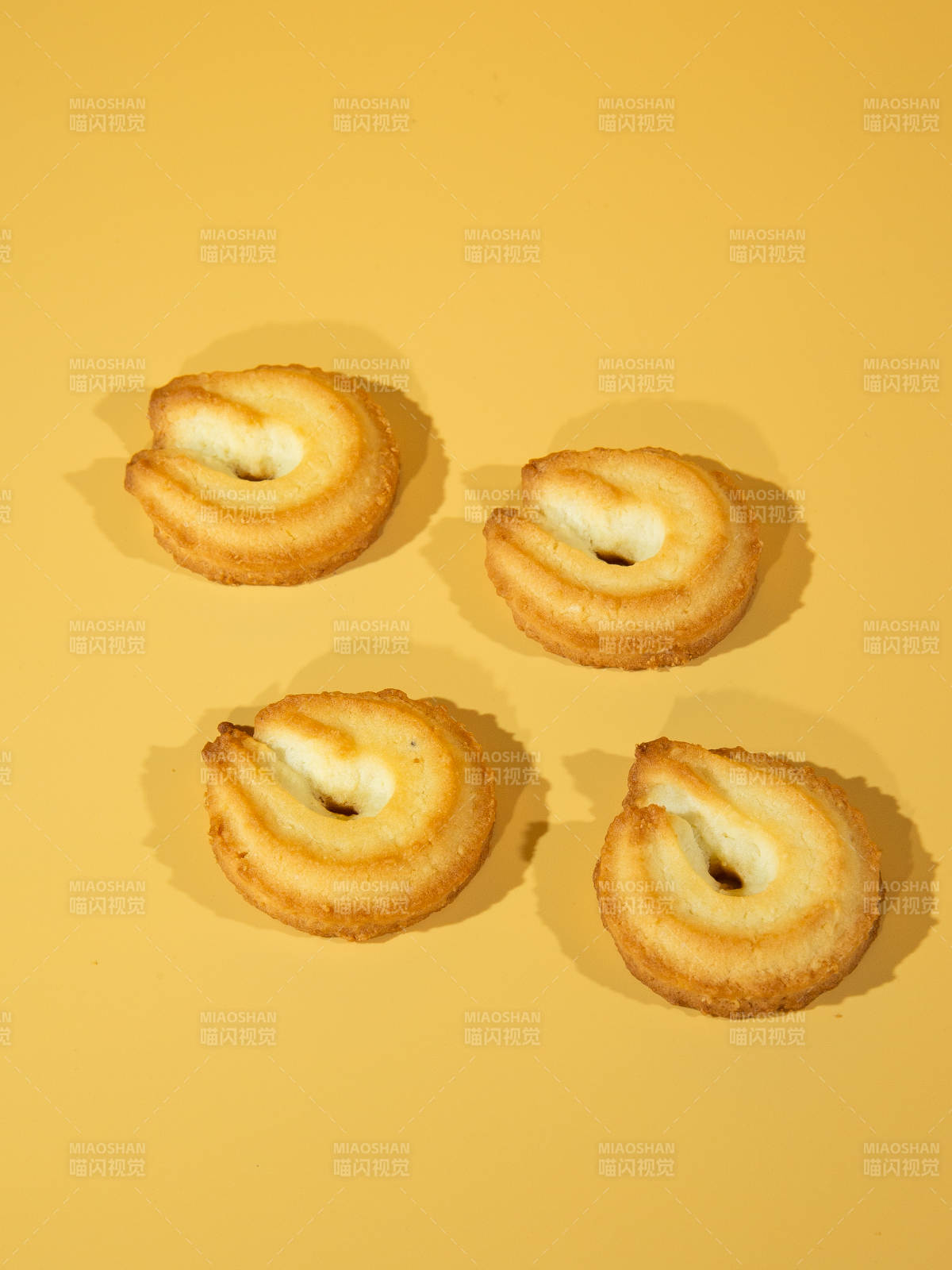 酥脆饼干 美味四枚图片