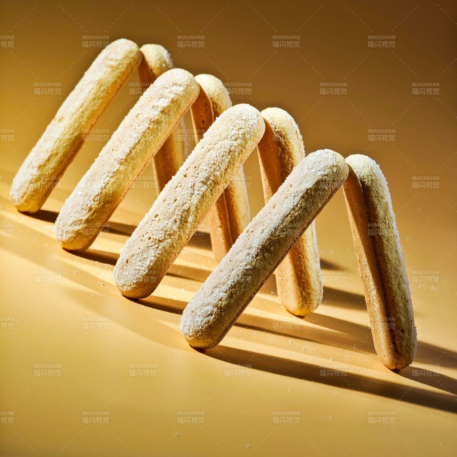 酥脆饼干拱桥造型图片