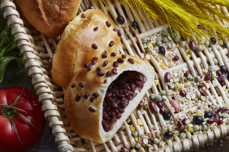 红豆面包与五谷杂粮图片