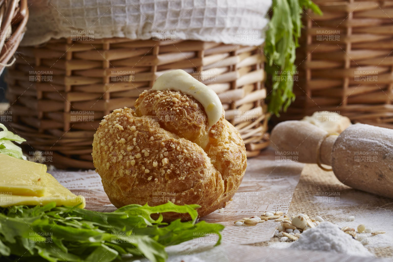 香草奶油泡芙图片