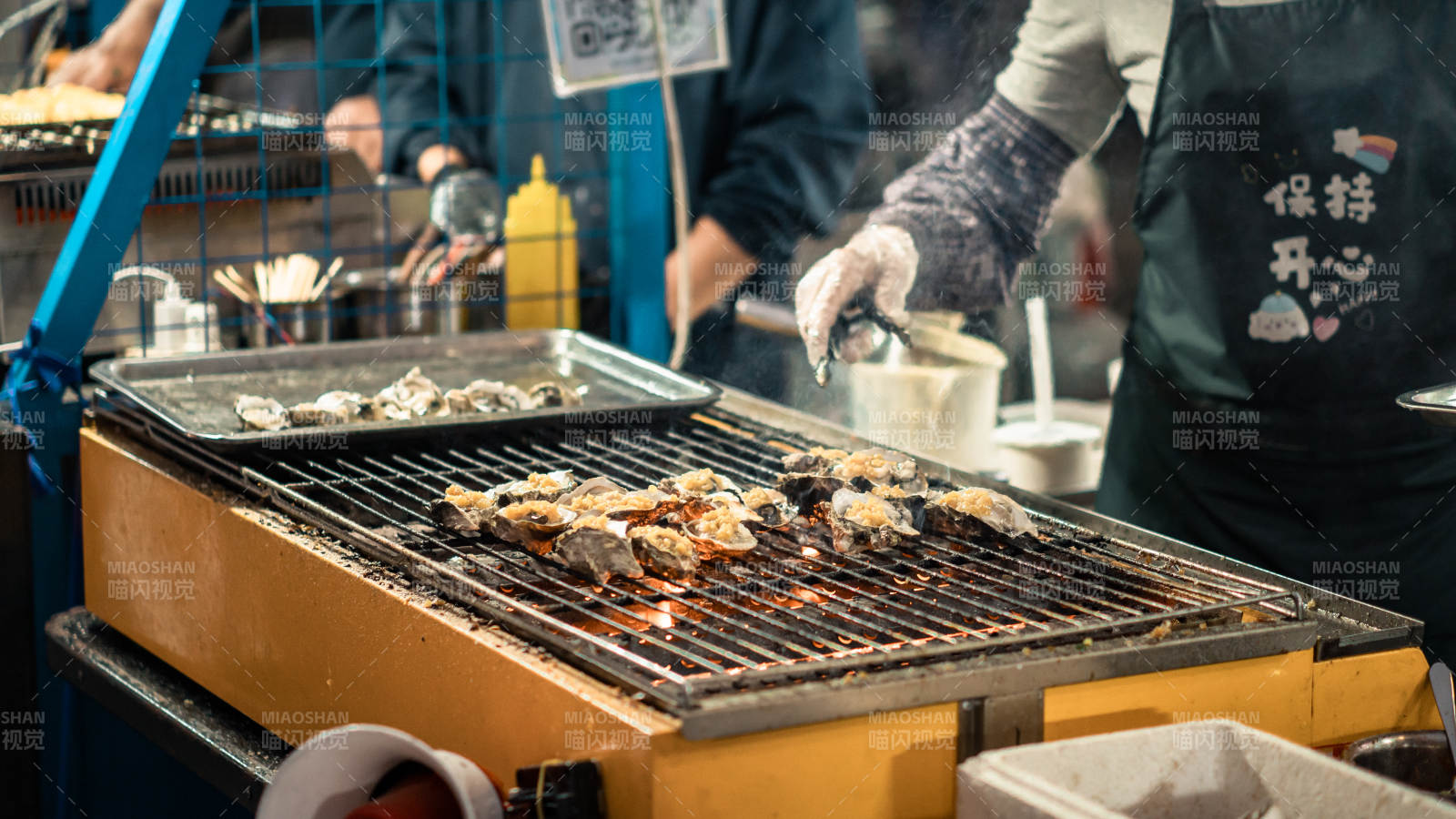 街头烧烤 美味飘香图片
