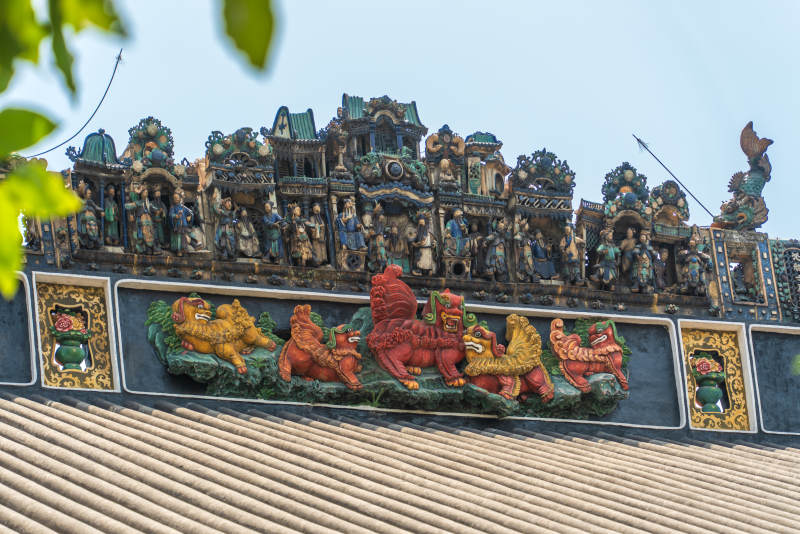 广州陈家祠的传统建筑屋脊装饰艺术图片