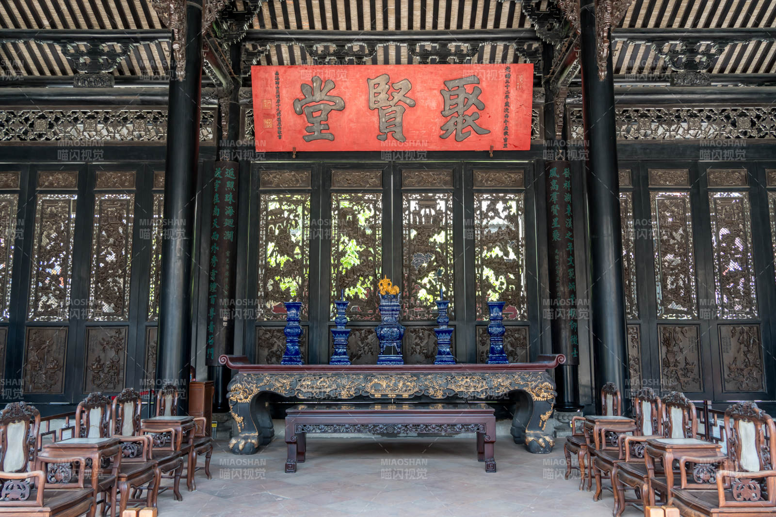 广州陈家祠的古建筑内景 聚贤堂图片