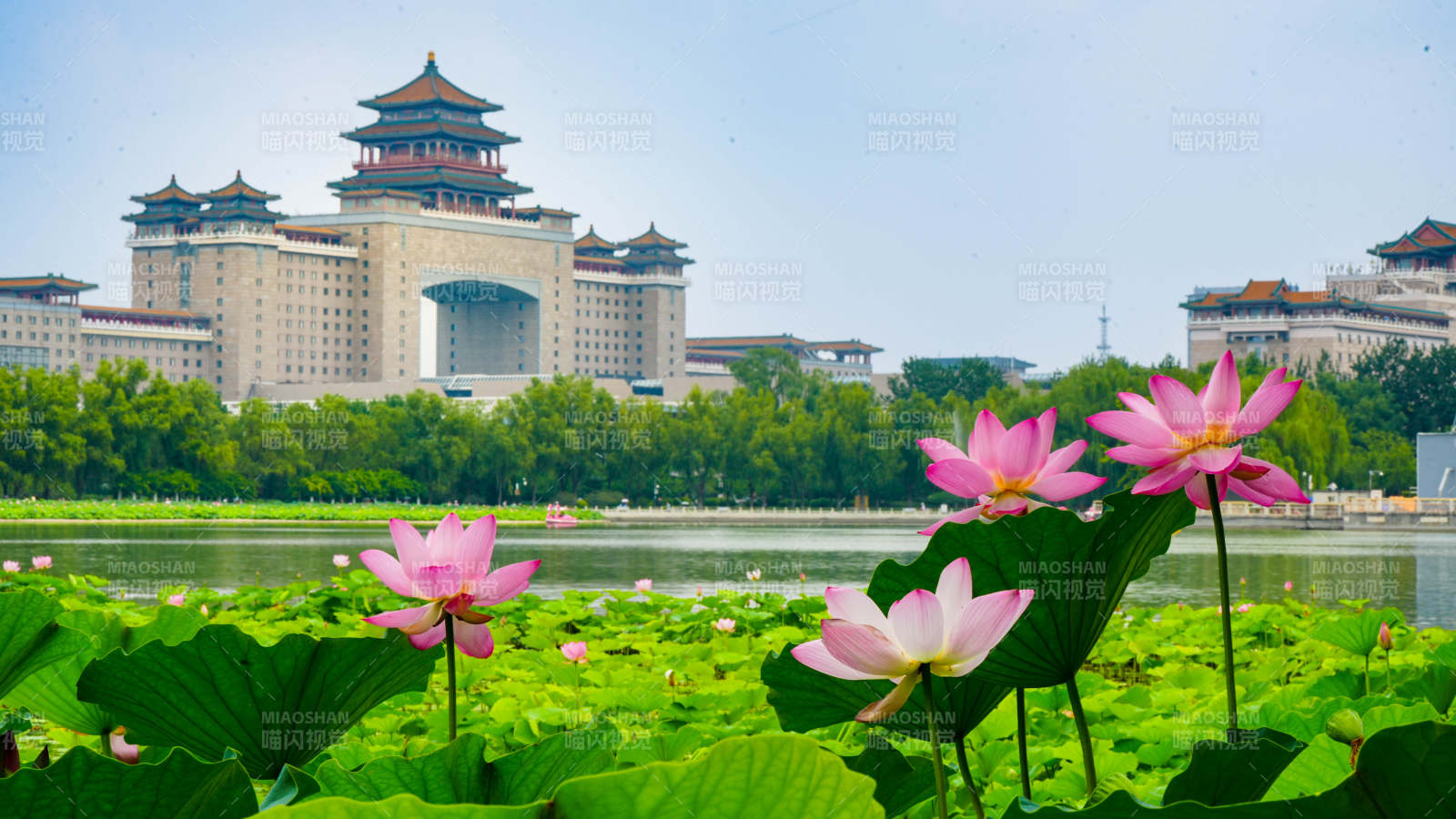 莲花池公园与北京西客站图片