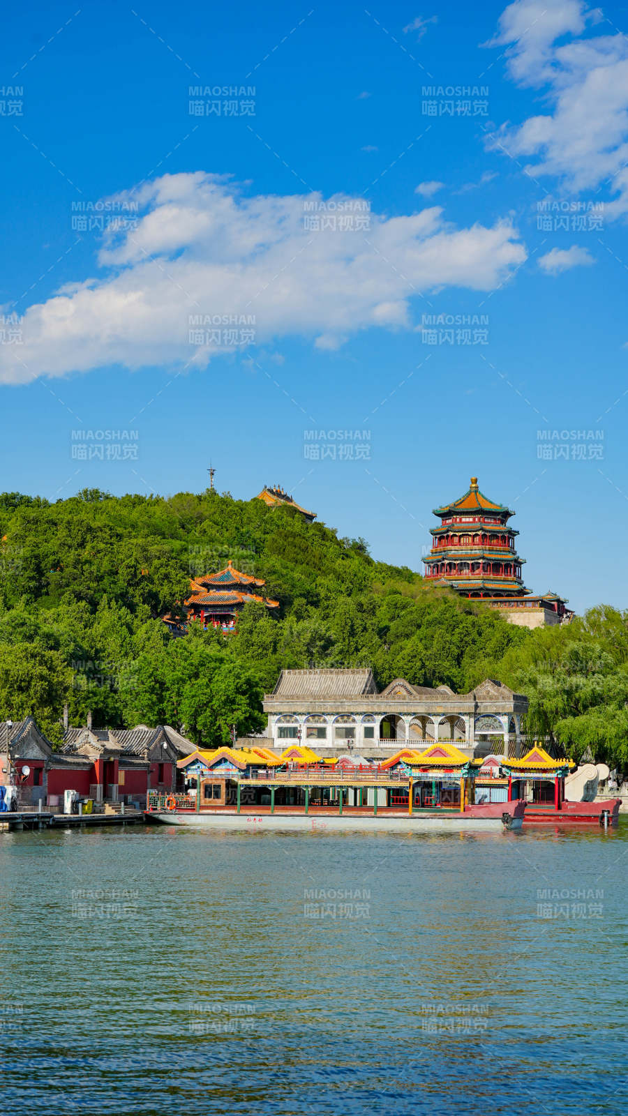 颐和园湖畔风光图片