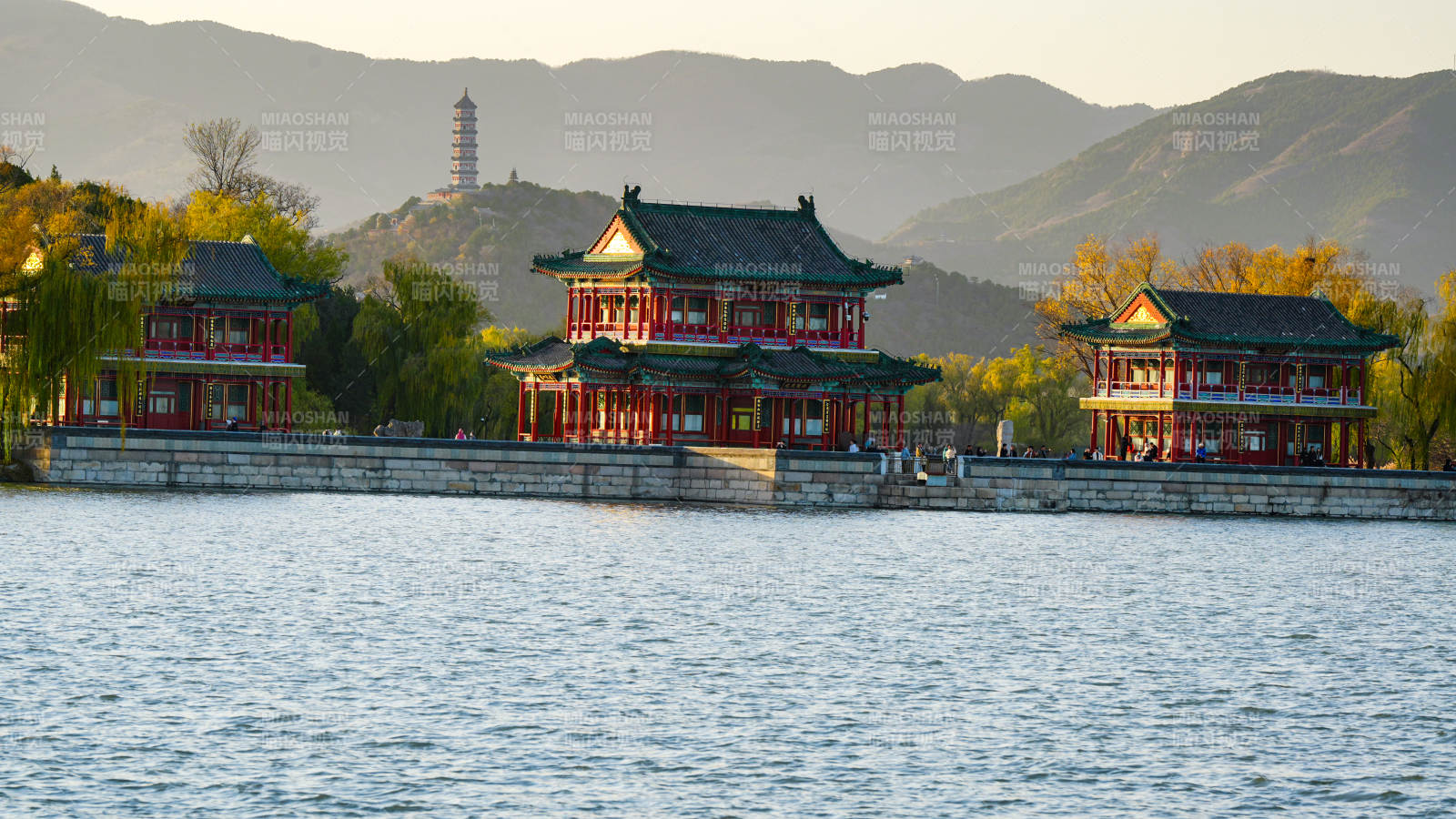 颐和园长廊秋景图图片