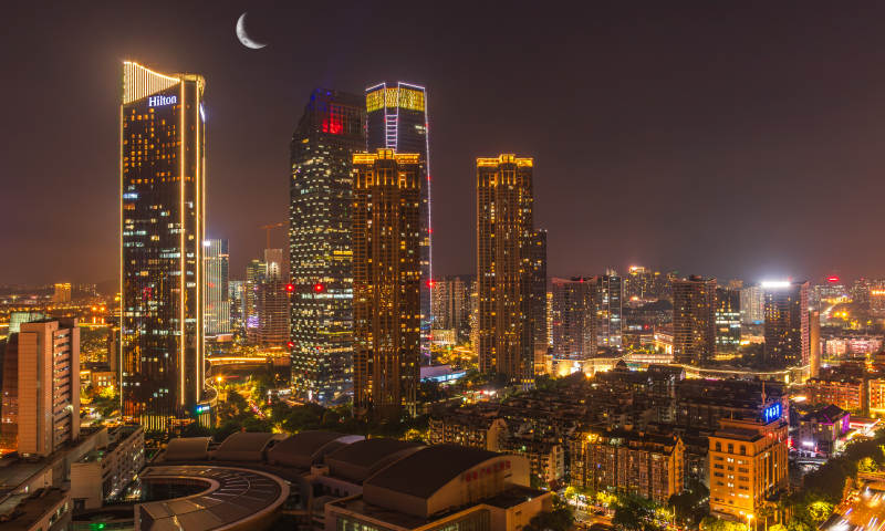 夜幕下的福州城市灯火通明图片