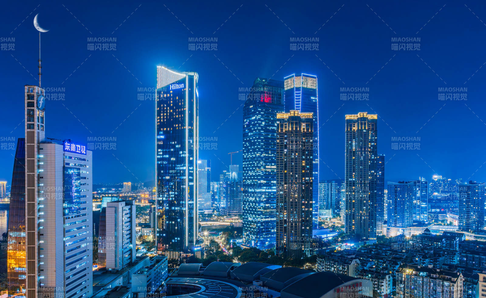 夜幕下的福州城市灯火辉煌图片