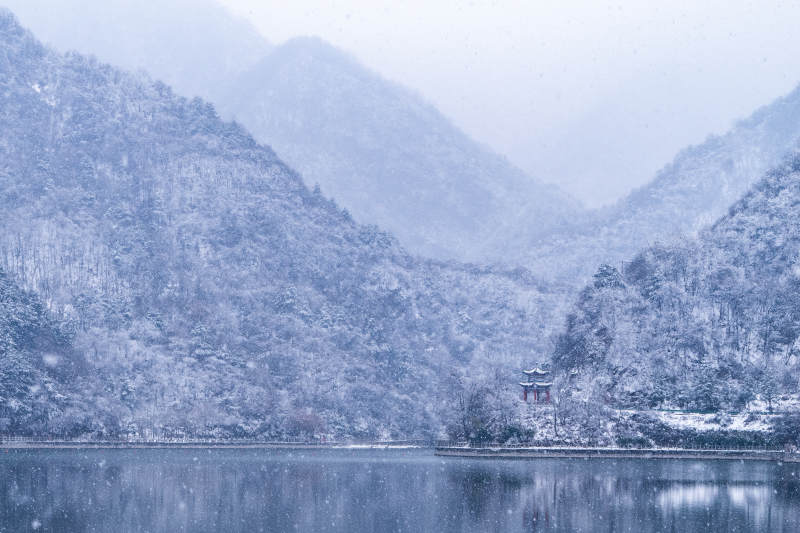 翠华山天池图片