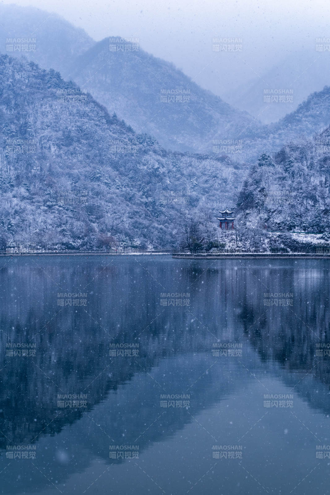 翠华山风景区-天池图片
