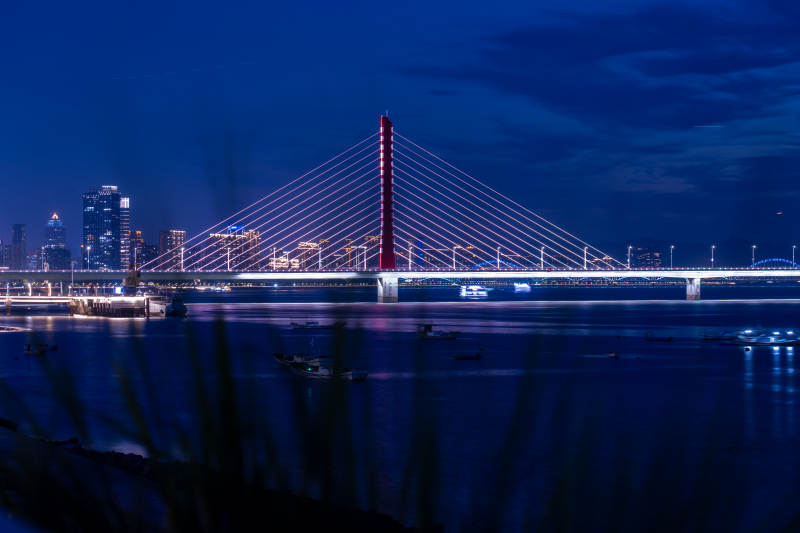 蓝调版杭州西兴大桥图片