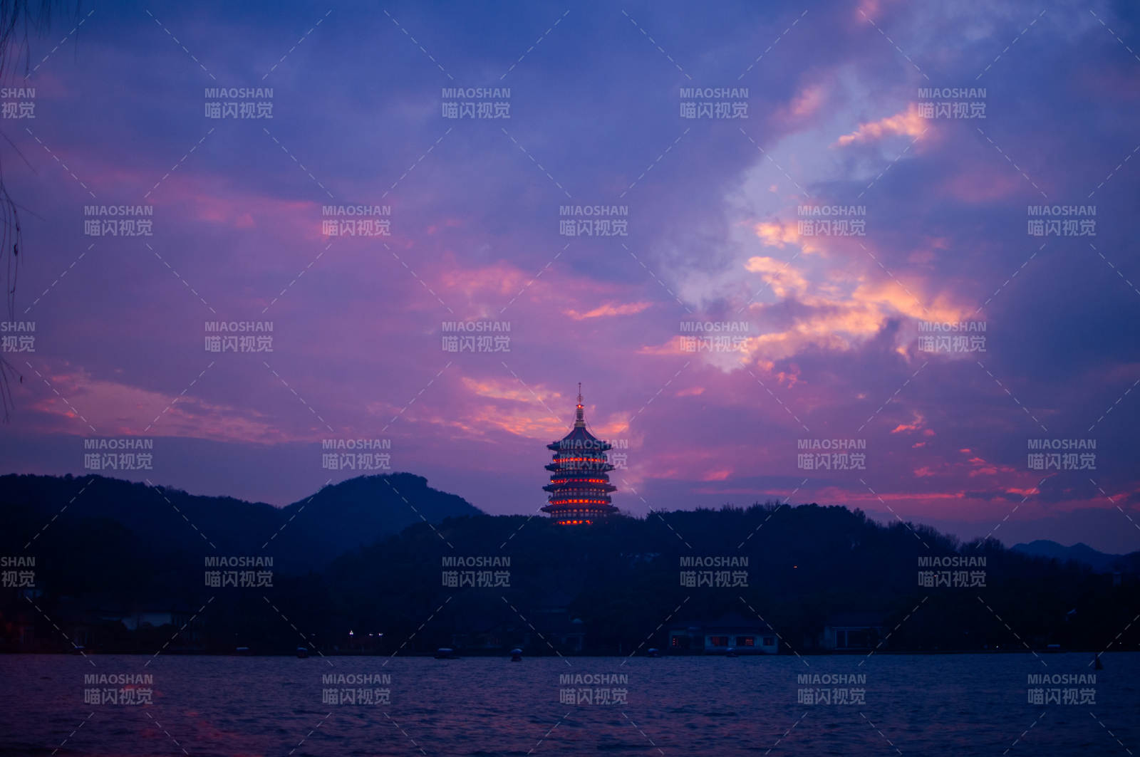 杭州雷峰塔图片