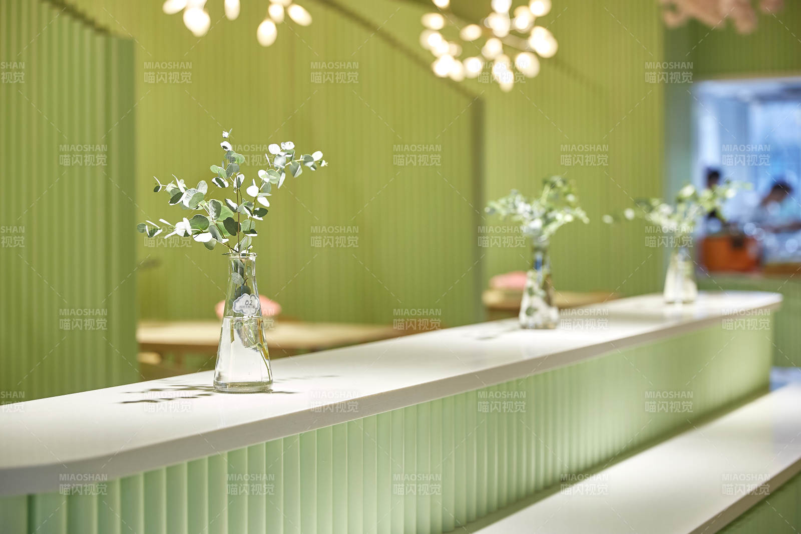 清新绿意装饰台面图片
