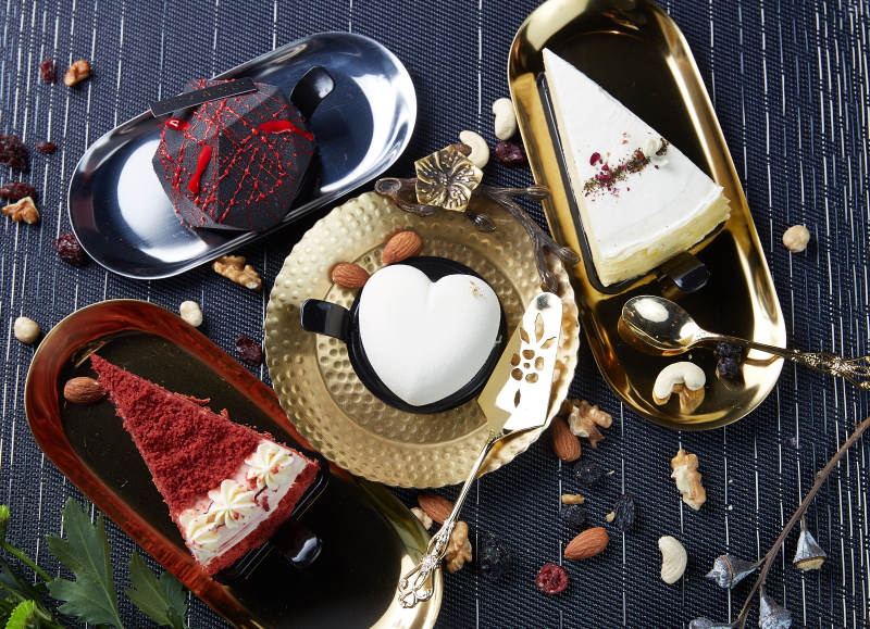 精致甜品 心形咖啡与蛋糕图片