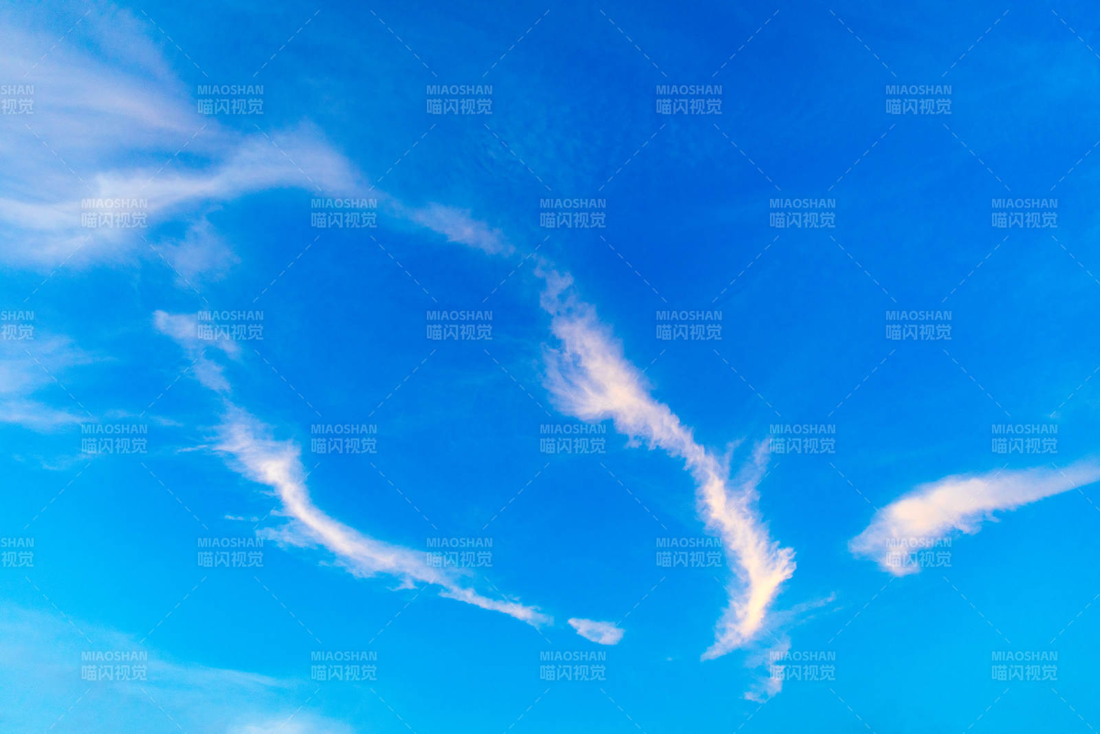 蓝天白云 心旷神怡图片