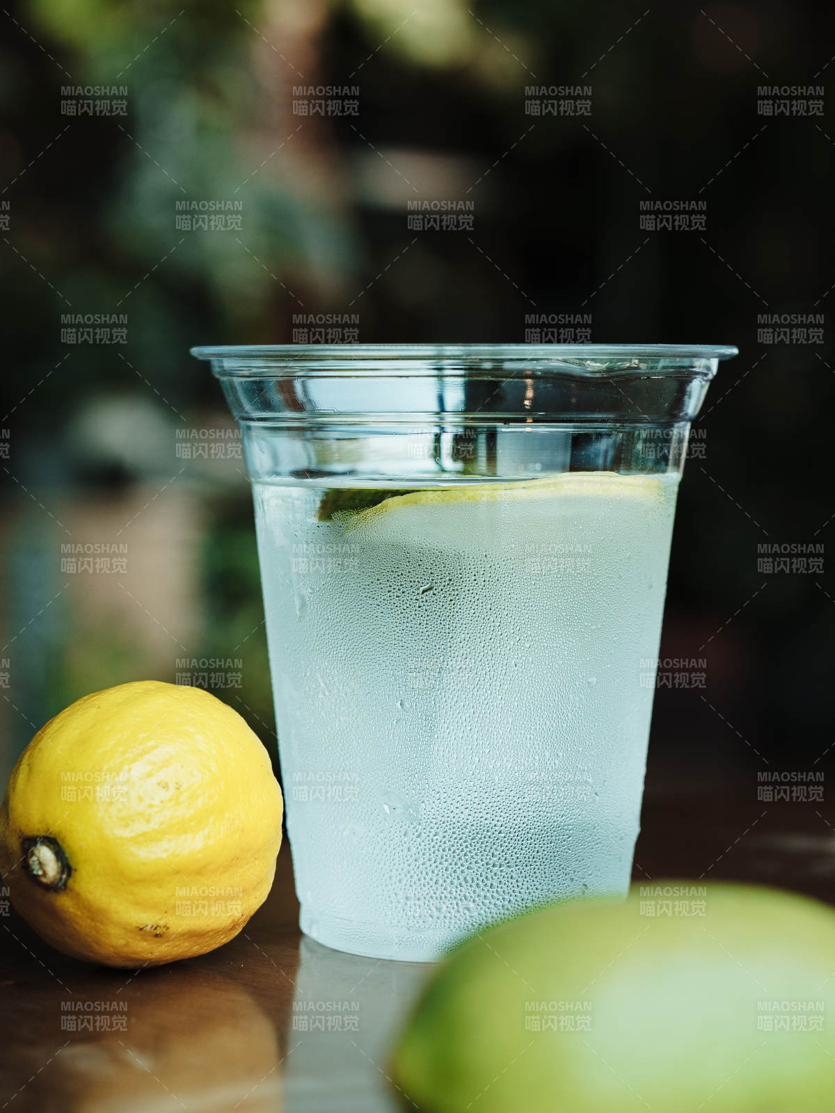 柠檬水清凉一夏图片