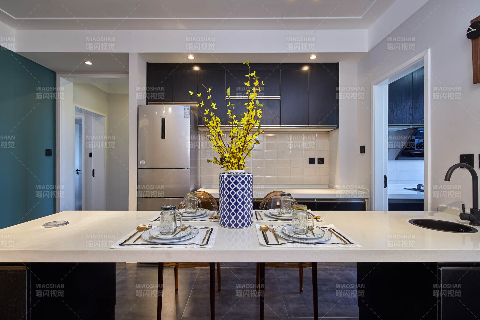 现代简约厨房设计图片